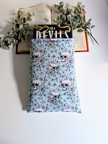 Skull book sleeve - sleeve,, large
